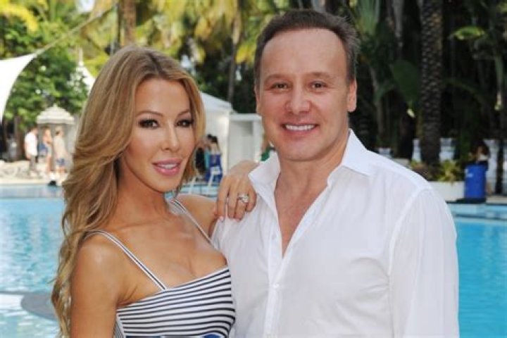Dr Lenny Hochstein Net Worth: Everything On His Alleged Affair and Wife Lisa