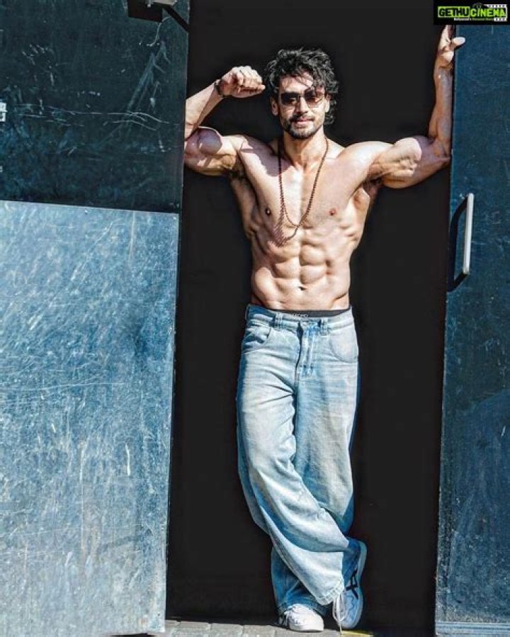 Sachin Shroff Height, Age, Weight, Wiki, Biography, Wife & More